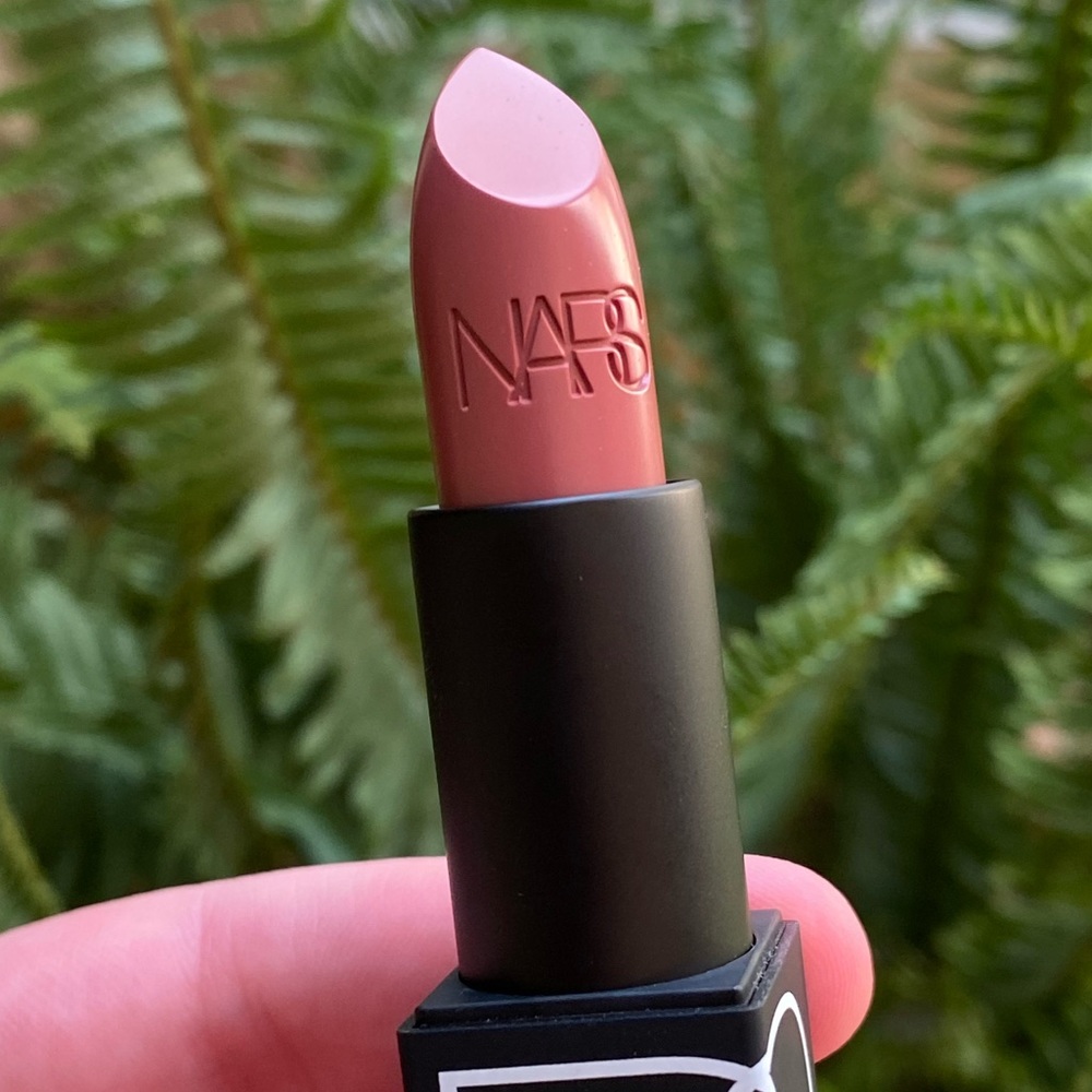 🎀 NARS Lipstick 🎀